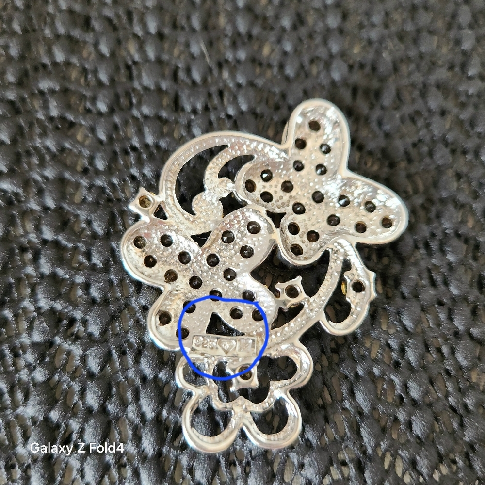 Sterling 925 Elegant Gold and Silver Floral Pendant - Picture 4 of 7